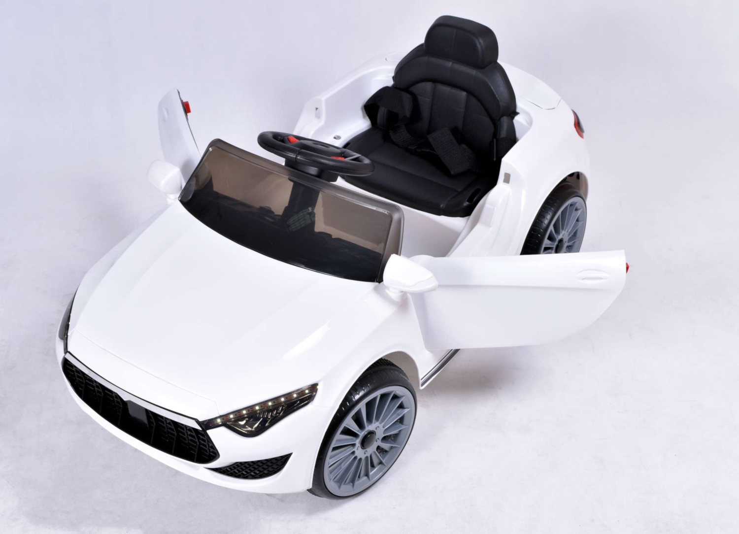 Samochodzik elektryczny styl maserati białe