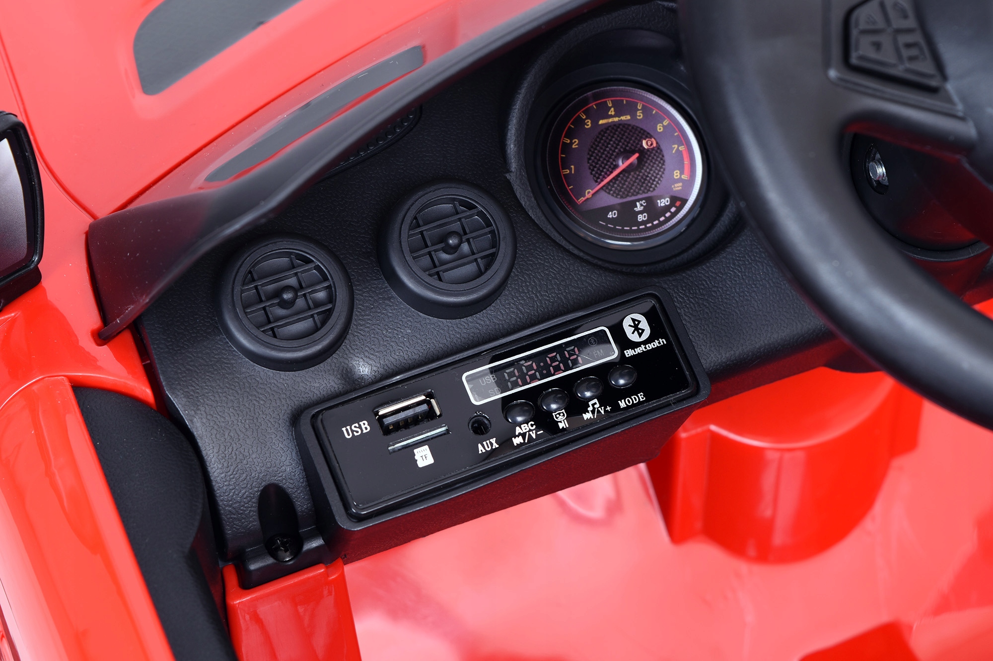 Auto na akumulator MERCEDES AMG GTR czerwony