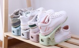 Komplet regulowanych uchwytów na buty 10 sztuk biały